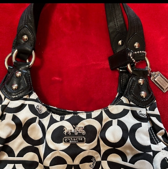 Preowned Multicolored Beautiful Coach HandBag; Medium Size; 3 Compartments, $65 - Picture 6 of 14